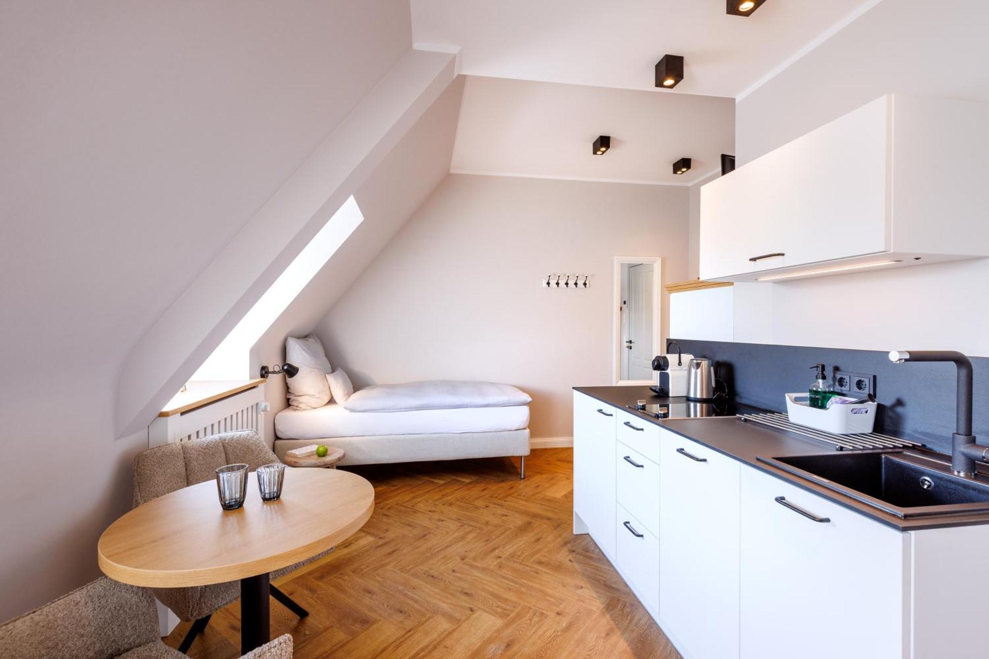 Logierhaus Rheintoreins Rees Bagian luar foto