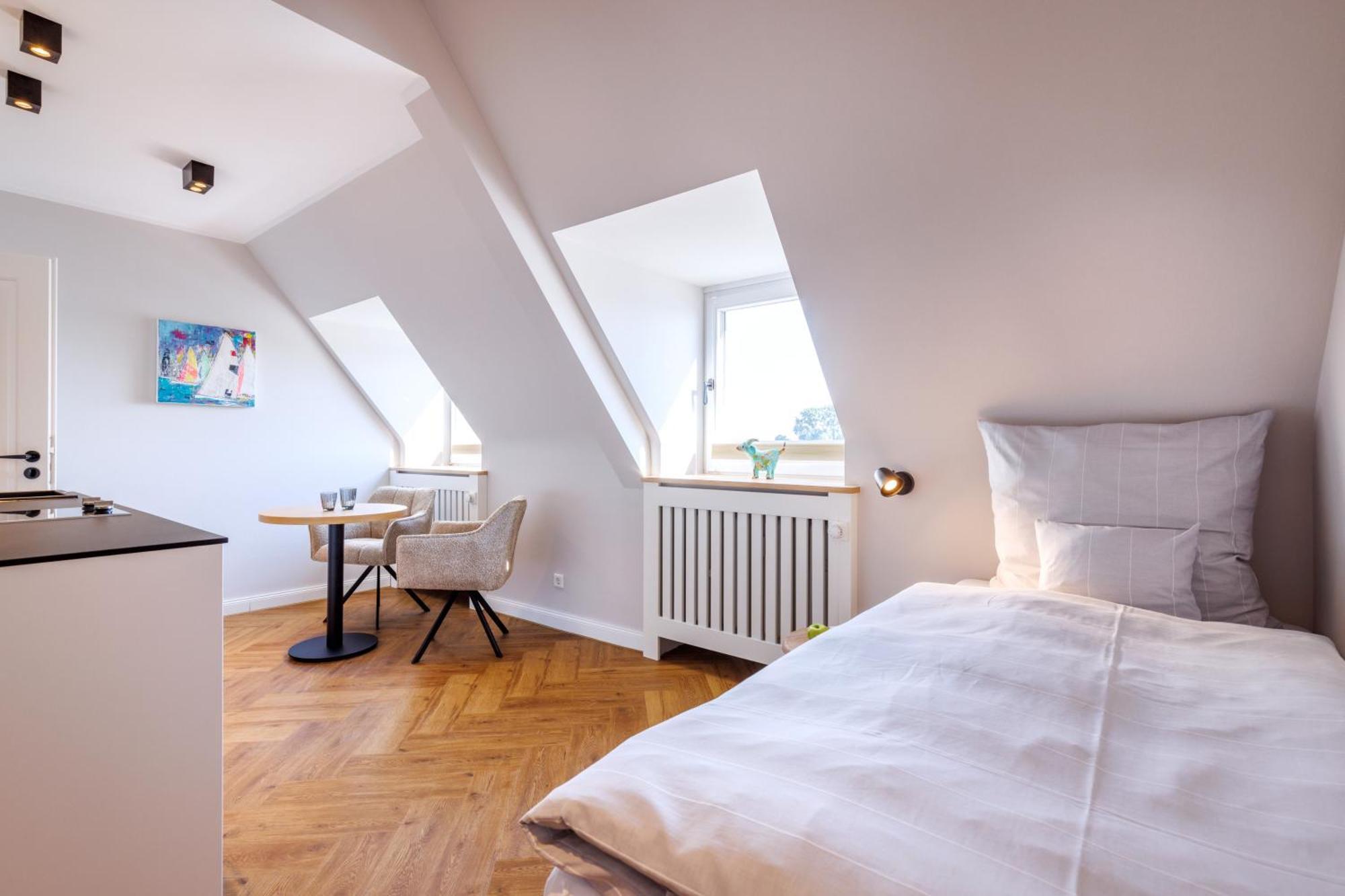 Logierhaus Rheintoreins Rees Bagian luar foto