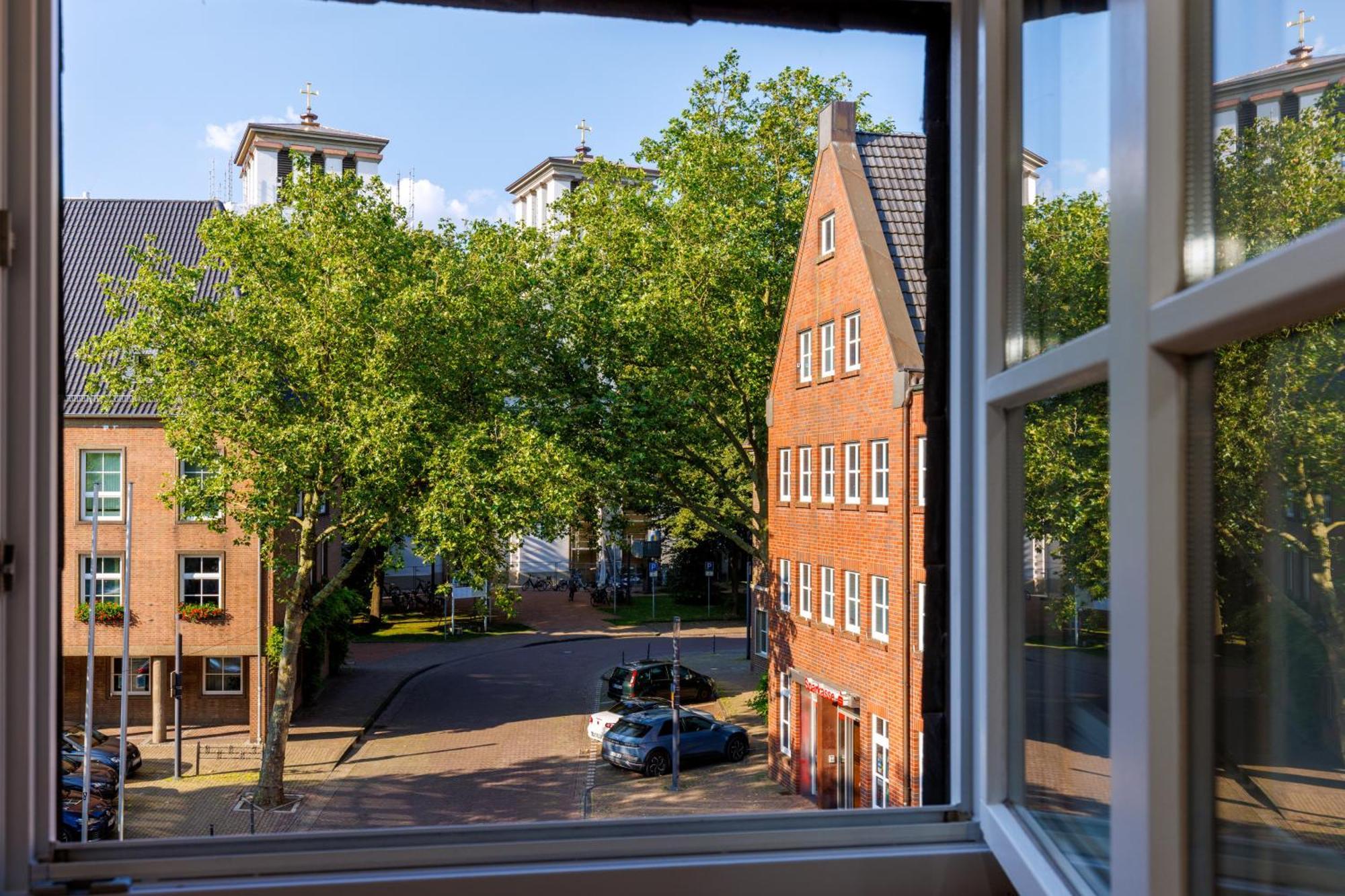 Logierhaus Rheintoreins Rees Bagian luar foto