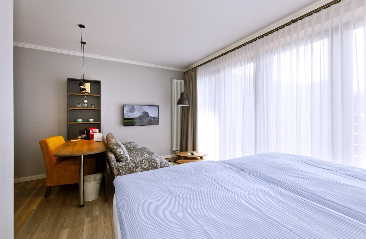 Logierhaus Rheintoreins Rees Bagian luar foto