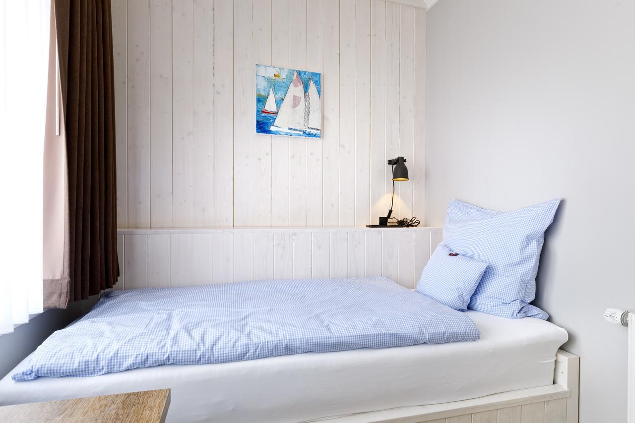 Logierhaus Rheintoreins Rees Bagian luar foto
